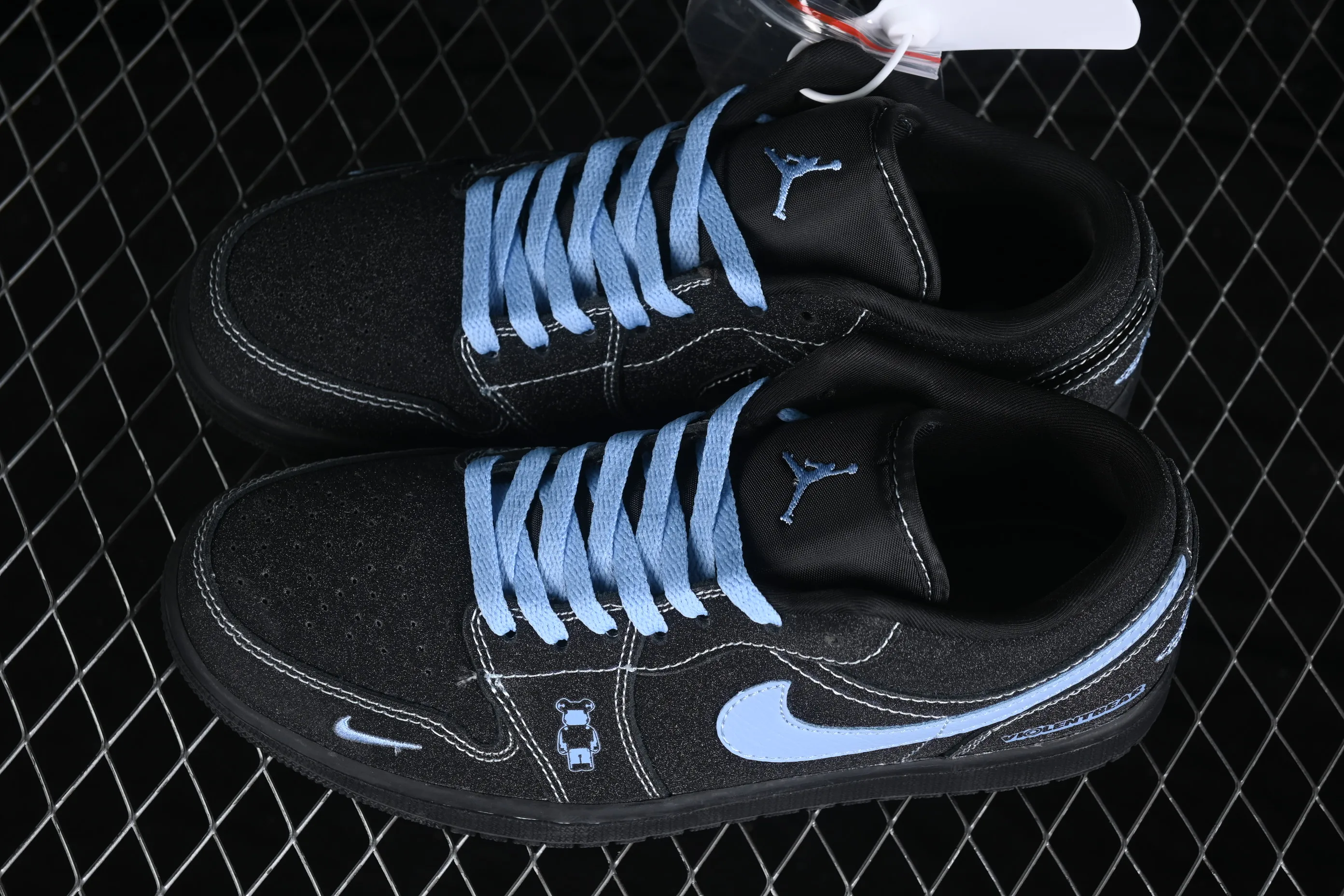 All categories Air Jordan Jordan series basketball shoes Air Jordan 1 Low High-end customized low-top sneakers Travis Scott x Fragment Design x Air Jordan 1 Low OG SP AJ1 Joe 1 joint model low-top cultural casual sneakers LD8888-017